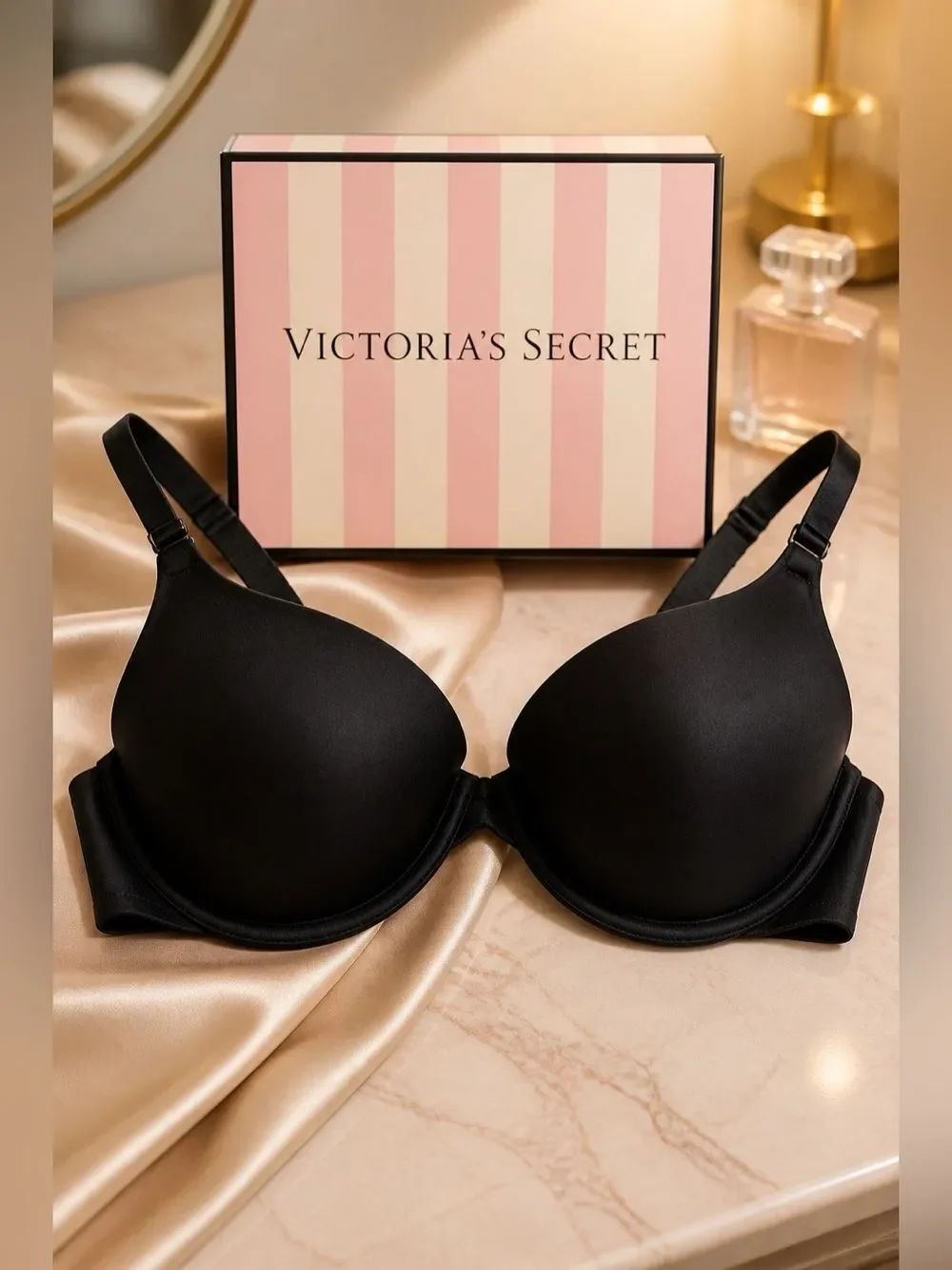 BLACK VICTORIAS SECRET LIGHTLY PADDED 34C